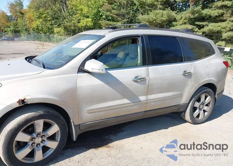 2010 Chevrolet Traverse Ltz из США, поврежденный, VIN 1GNLRHED8AS132790